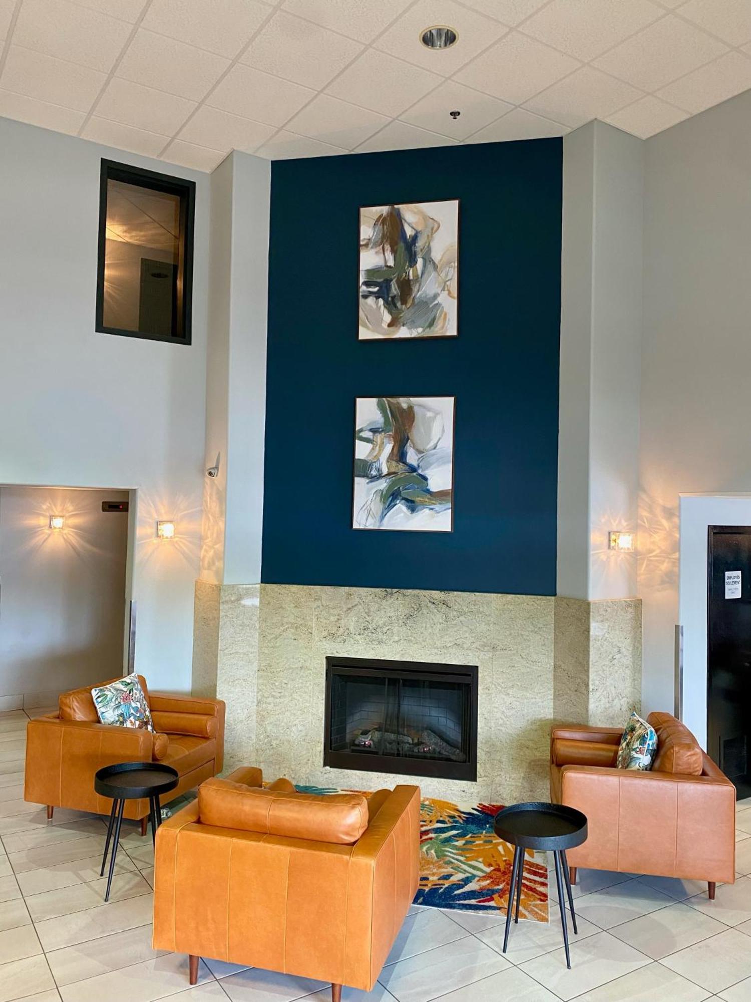 Super 8 By Wyndham Lachenaie/Terrebonne Luaran gambar