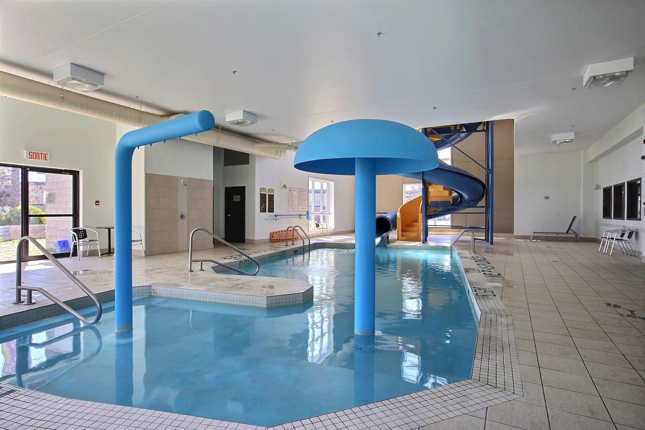 Super 8 By Wyndham Lachenaie/Terrebonne Luaran gambar
